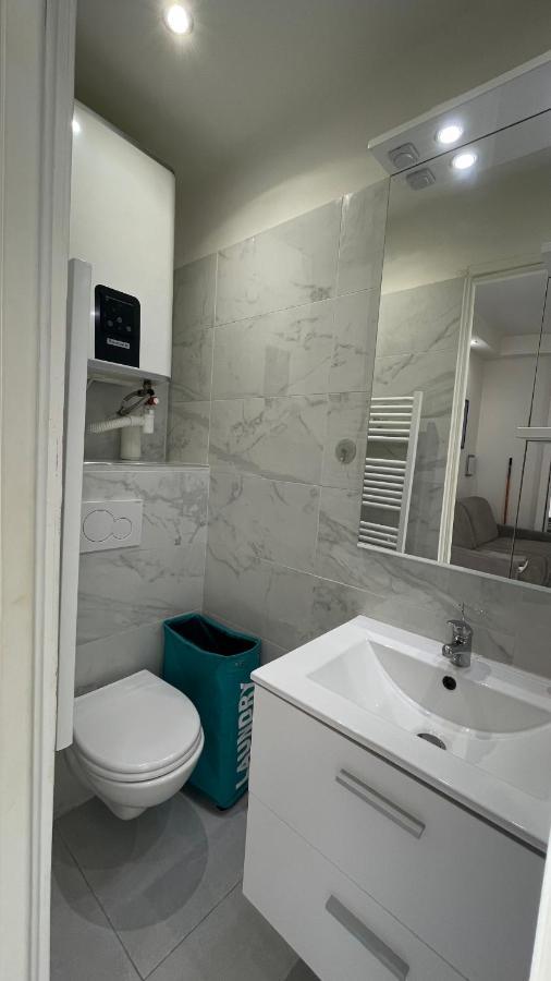 Studio Rue Pietonne Proche Plage Ментона Экстерьер фото